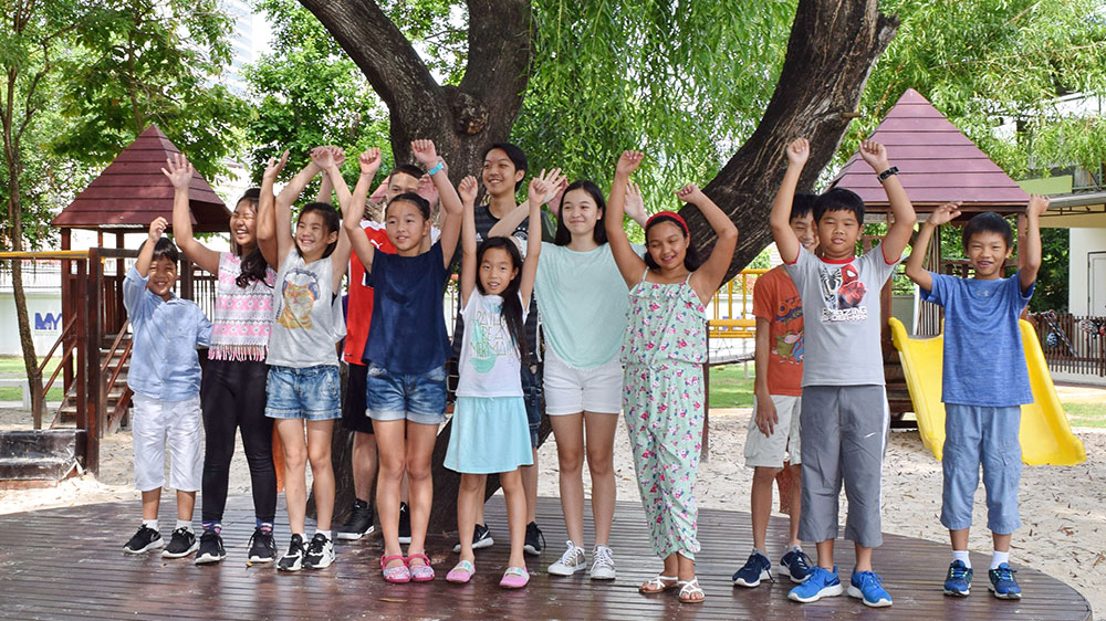 international-school-student-alumni2